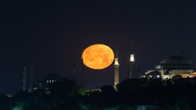 istanbulda_dolunay_manzaralari_1688278051_1874_w750_h499.jpg